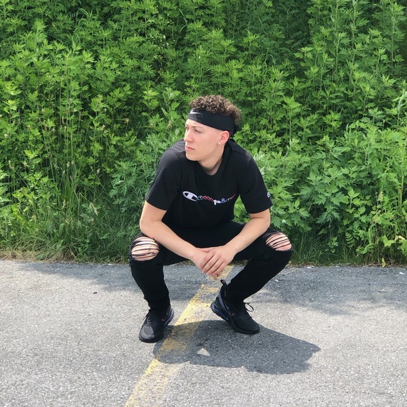 Meet your Posher, Kyle - Picture 1 of 1